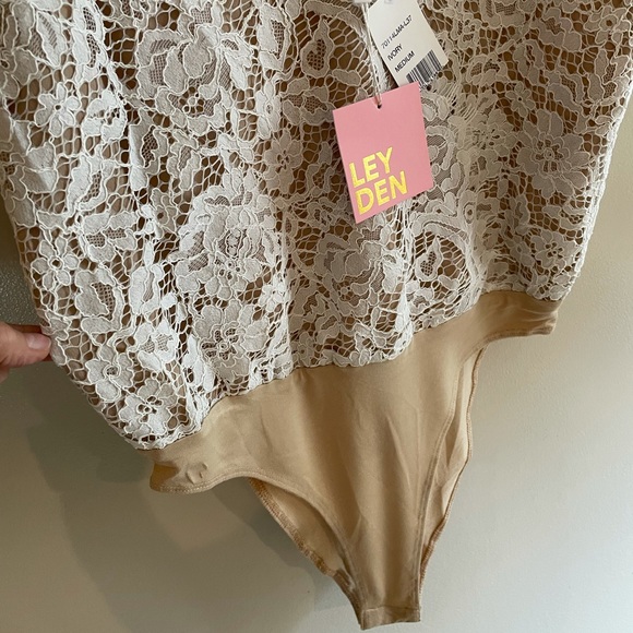 NWT (S) eyelash cream lace light caramel tan bodysuit Leyden in S M or L - Picture 8 of 9